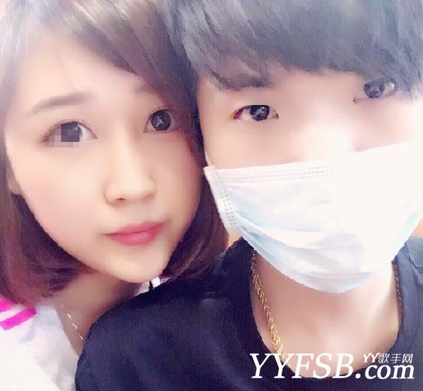 MC主播赵小磊高调秀恩爱 被土豪嫂子包养