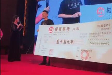 YY主播七月人气排行榜 近期动向聚焦