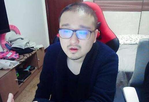 德云色在英雄联盟职业赛毫无贡献为何还这么嚣张?