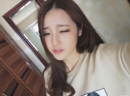 YY近期热点:任达华参加主播大佛聚会 天佑暗恋女主播尹大脸?