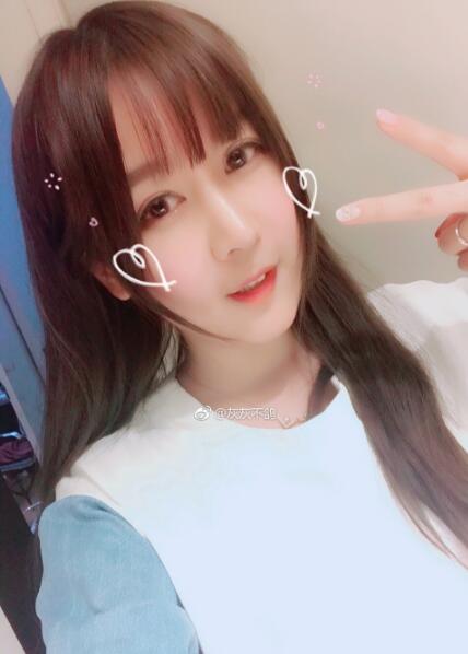 前女友灰灰不鸽手撕张大仙事件内幕:到底还是为了钱