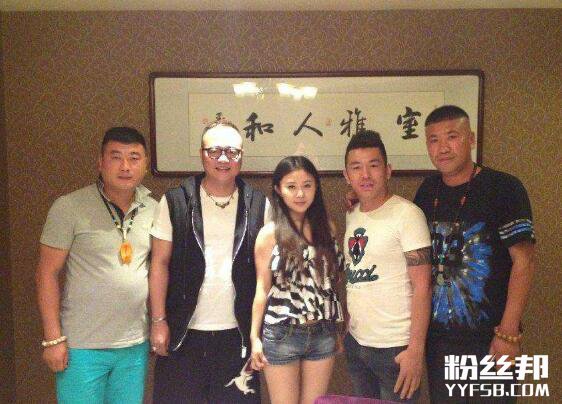 网友分析YY舞帝公会:男女主播失衡且颜值低才艺少但铁粉却很多