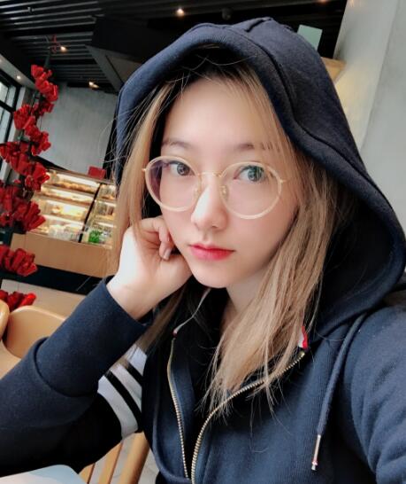 网友晒出离婚证告诉401钱小佳 离婚是必然你是做不了直播王的