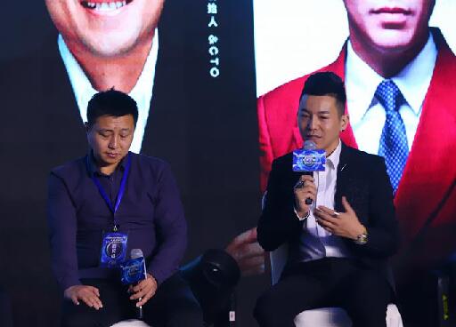 YY利哥获行业颁发人气主播奖,鳕熊受表彰获得才艺主播奖