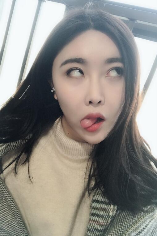 人生大起大落回顾电竞直播圈那些被自己玩坏的一哥一姐们