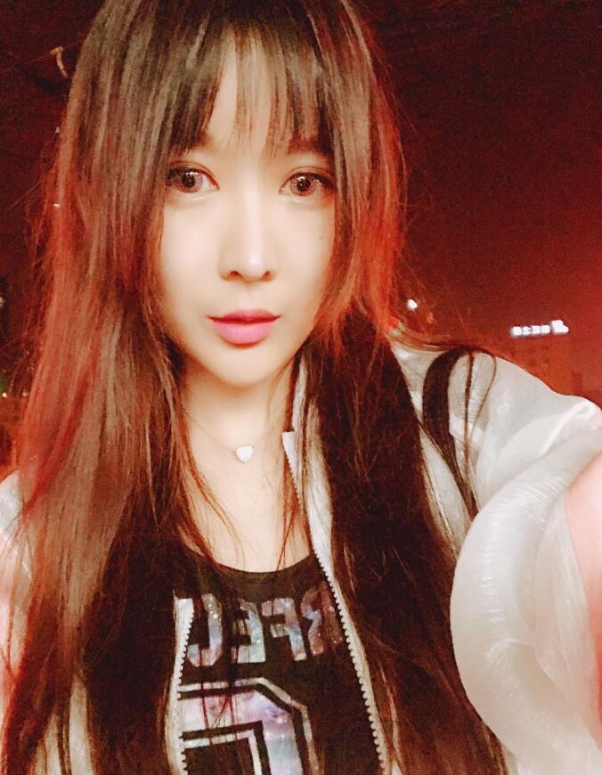 前女友灰灰爆料张大仙被封原因:又想跳槽在两平台抬价被警告