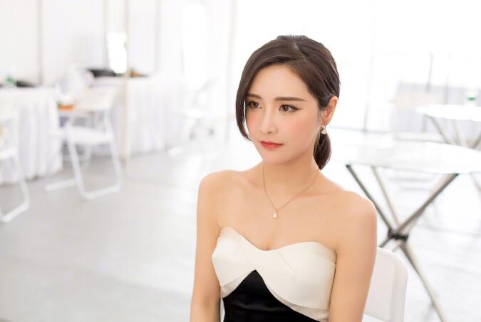 斗鱼主播陈一发儿被网友扒出已婚 发姐晒户口本自证目前单身