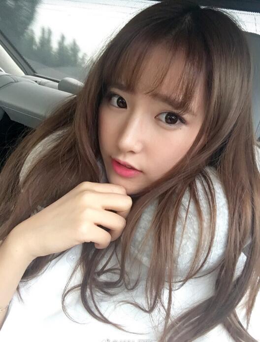 囧囧丸团座幸福美满暂未生子 师父李先生爆其名下有二三十套房产
