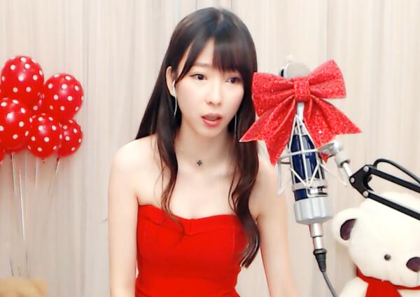 利哥开播回应小白龙等参加杨大爷回归首秀 并没有说不让他们去