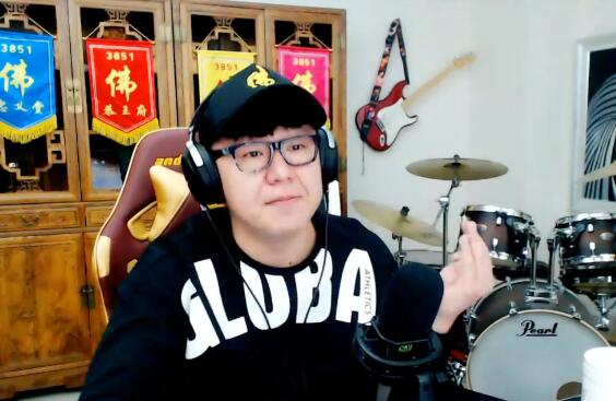 利哥不倒你永远是舞帝太子 大佛故意连麦文儿乱斗和师傅对着干