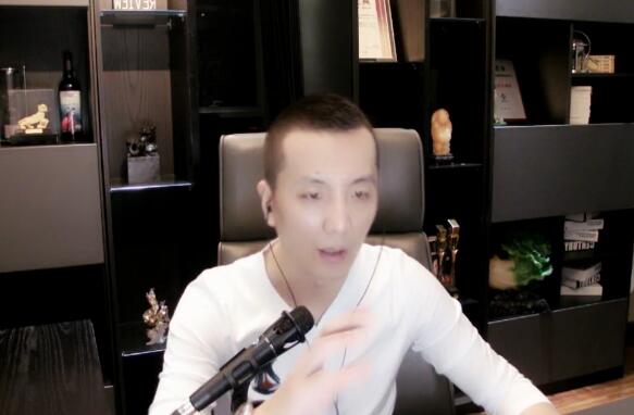 YY神豪七夜万振涛因为一句话怒干千万周星 明确表示不会上YY年度