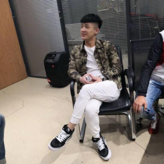 快手仙洋快手号为什么被封了 人气网红主播仙洋被永久封号了吗?