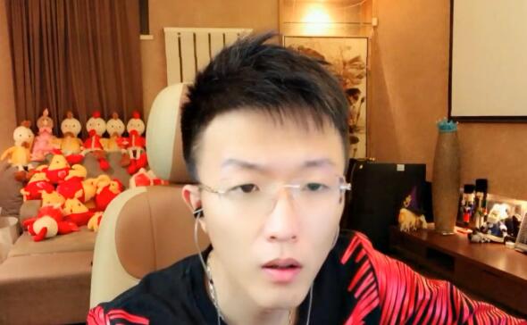 神豪流氓三金对七夜小蹦进行平均豪刷 与夏玲美242万票大战
