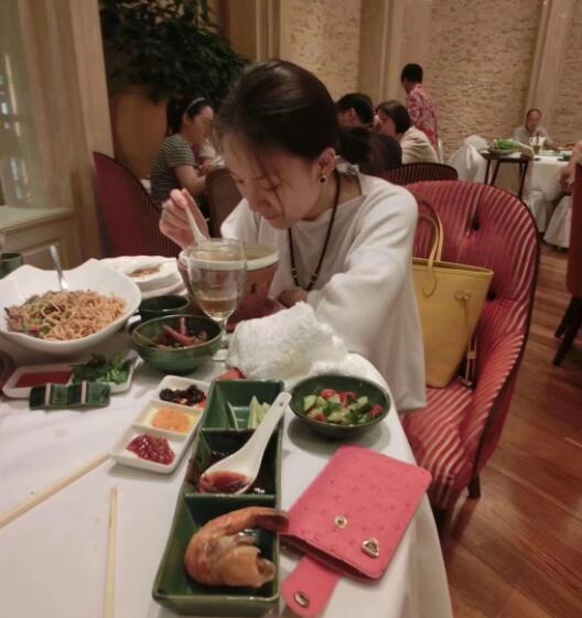 刘大美人因阑尾炎手术停播数日 曝座驾劳斯莱斯已亏60万卖掉