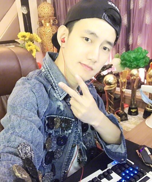 阿哲称不会重组哲家师门 回应个人问题称有颜值不愁没对象
