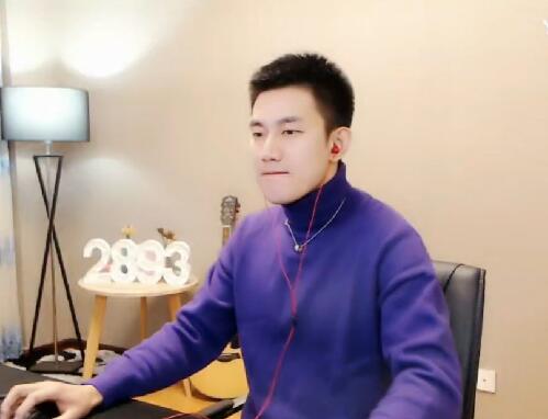 阿哲辟谣心悦年会并未邀请大牌明星 自爆2020年将举办个人演唱会