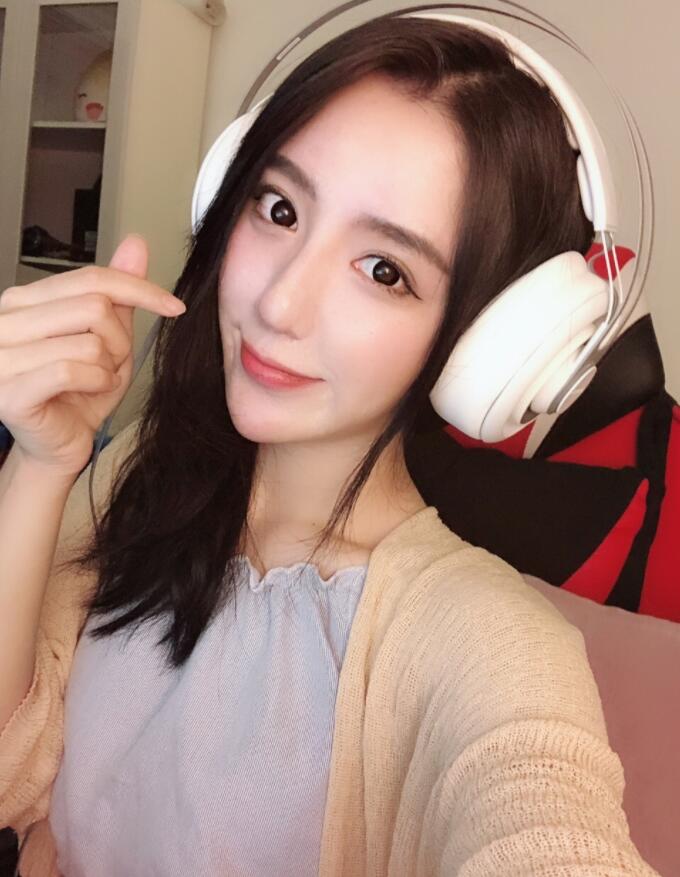 斗鱼神豪古河及钱小佳爆料吃鸡女主播呆妹儿小霸王曾怀孕“堕胎”