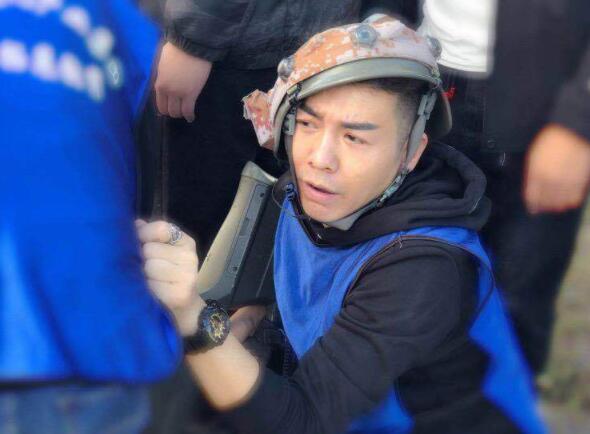 利哥分析舞帝内斗原因为男主播太多 排解压力方式是找雷子谈心