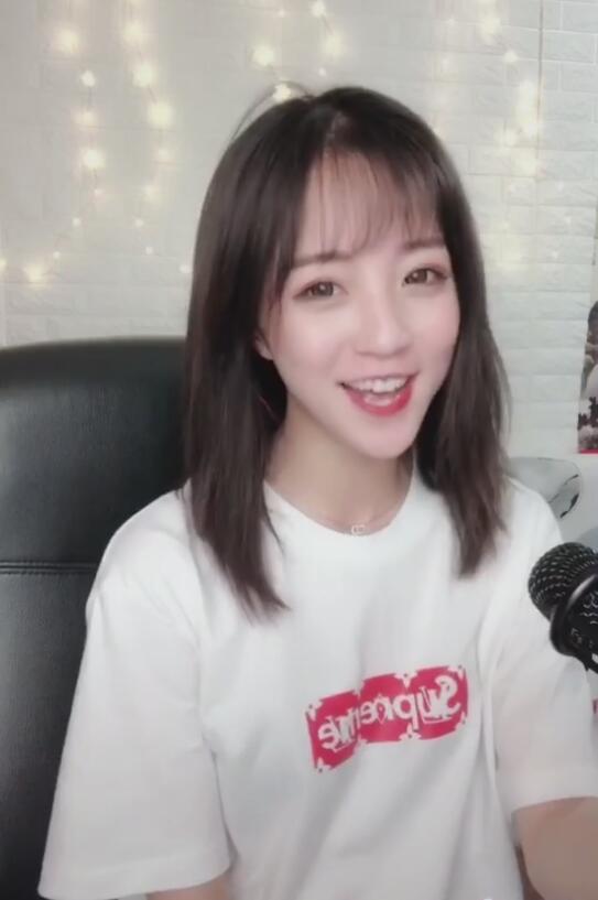 2018抖音最火的四大美女网红 看起来最成熟的一位却是00后女生