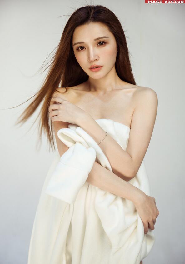美女主播晓晓成YY春季头条最强黑马 单日500万打破2019日榜记录