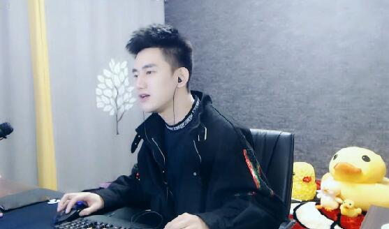头条有人要打阿哲哦哥放话打回去 周末将会迎来一场硬仗